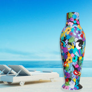 vase kartell revisité par sofi, artiste peintre dans les PO