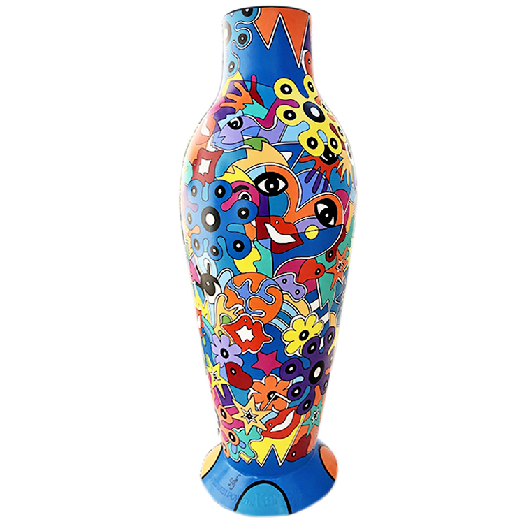 Vase misses flower by kartell revisité par Sofi, artiste peintre dans le 66, artiste peintre dans les pyrénées orientales pour une décoration intérieure unique et originale riche en couleurs